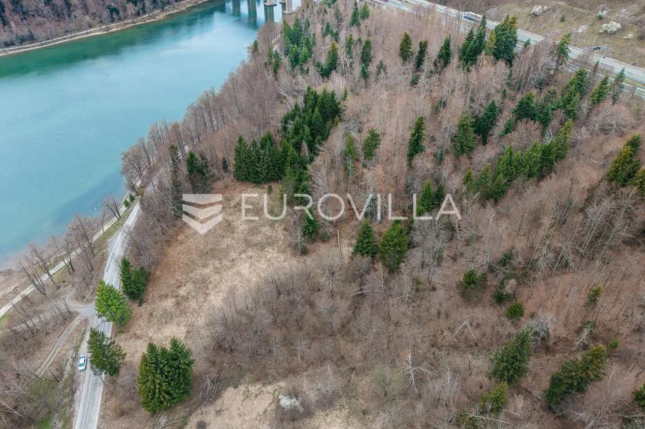 fužine, ekskluzivno zemljište 15.025 m² uz jezero bajer s lokacijskom dozvolom za turističko naselje - slika 9