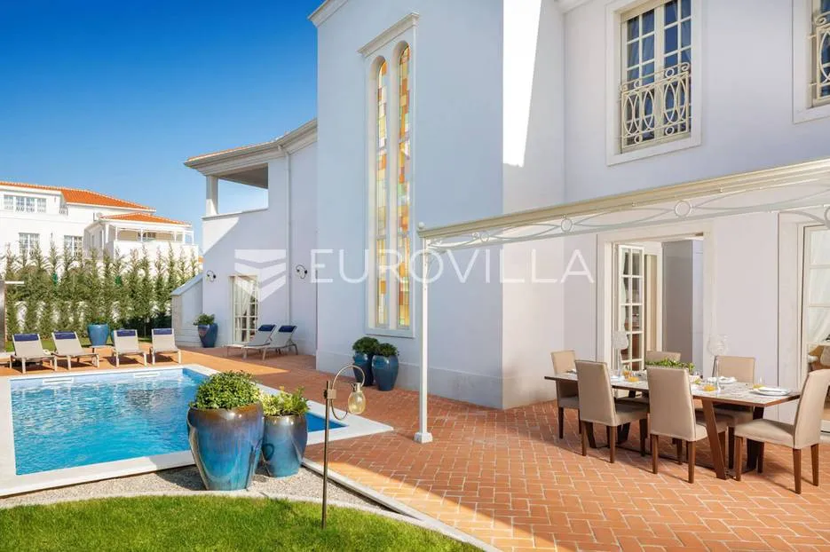 vabriga, raskošna vila od 302 m2 sa prekrasnim vrtom - slika 3