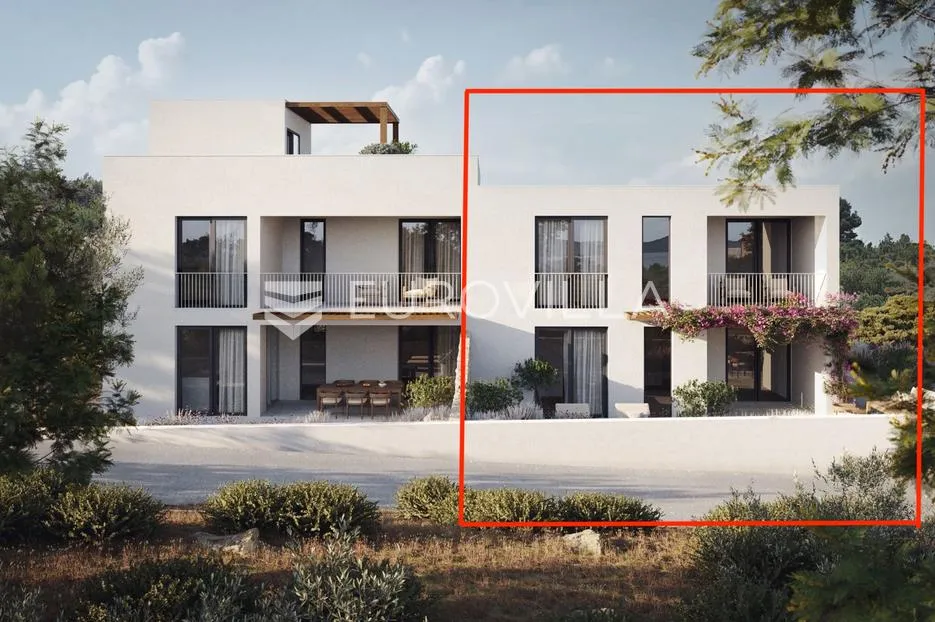 vodice, novogradnja, moderan trosoban stan na dvije etaže s vrtom - slika 2