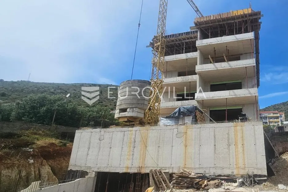 trogir, seget donji stan 71,65 m² na 1. katu novogradnje s garažom i liftom - slika 8