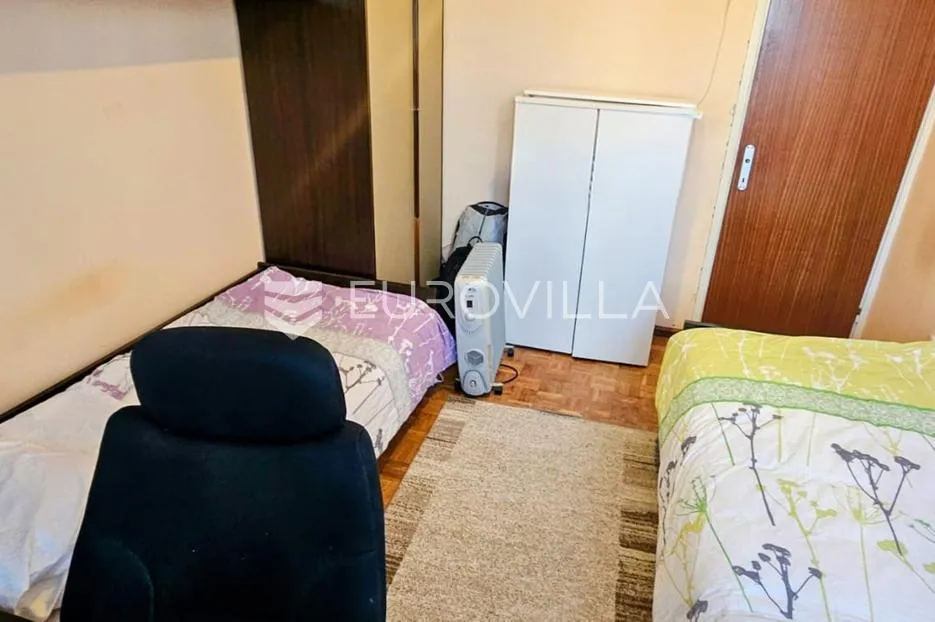 split, pujanke trosoban stan od 79 m² u zgradi te ostavu u podrumu - slika 13