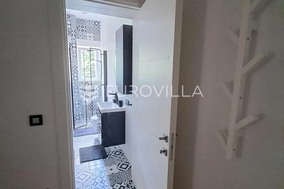 zagreb, palmotićeva, moderan četverosoban stan 88 m² - slika 8