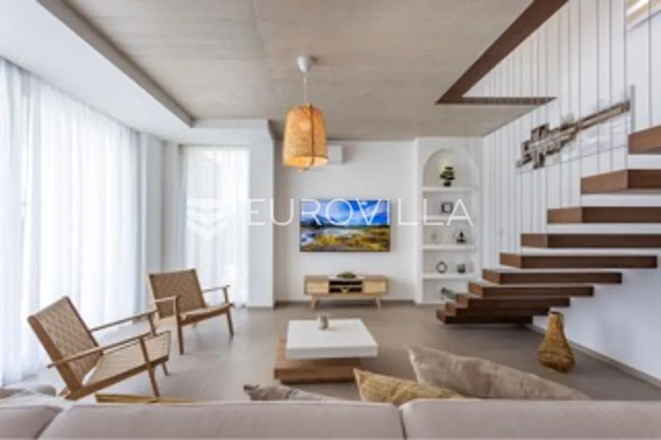 istra, smoljanci, kvalitetna i moderna samostojeća kuća, 208 m², grijani bazen 40 m² - slika 21