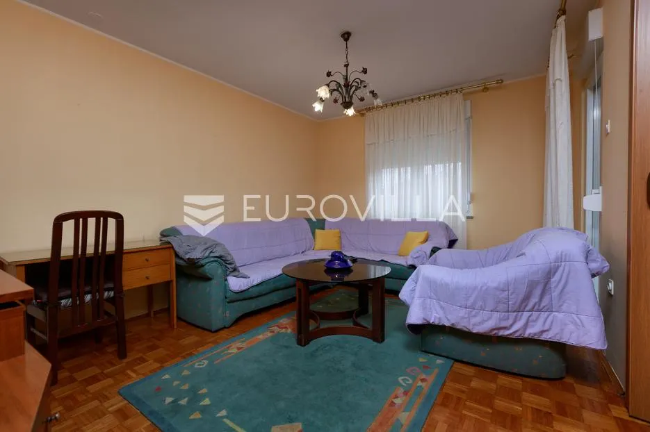 rijeka, krnjevo, komforan uređen stan površine 82 m², lođa - slika 3