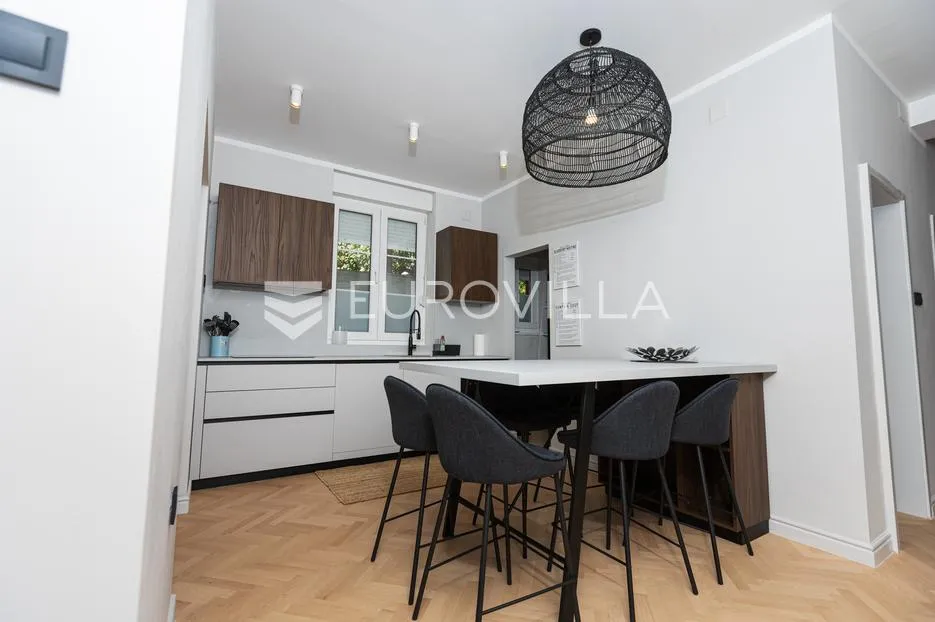 opatija, centar, luksuzan četverosoban stan 110 m² - slika 3