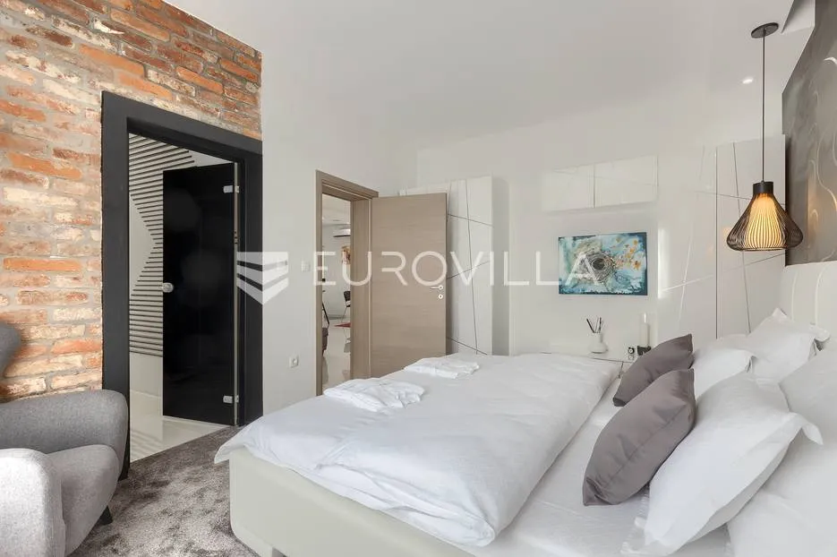 rovinj, rovinjsko selo, prekrasna villa s wellnessom i bazenom, 224 m² - slika 61