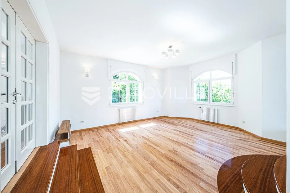 samobor, perivoj, obiteljska vila netto površine 323 m² na zemljištu 2.087 m² - slika 11