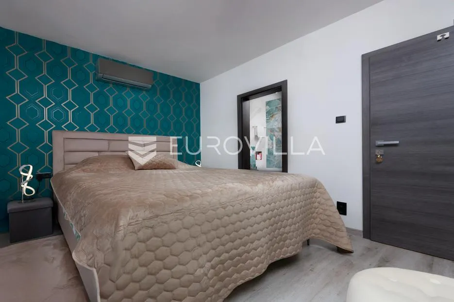 malinska, prekrasna vila s 3 stambene jedinice, bazen, pogled na more - slika 6
