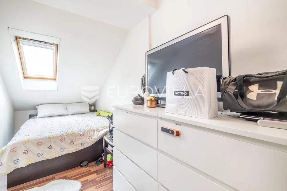 velika gorica, funkcionalna kuća 400 m2 - slika 10