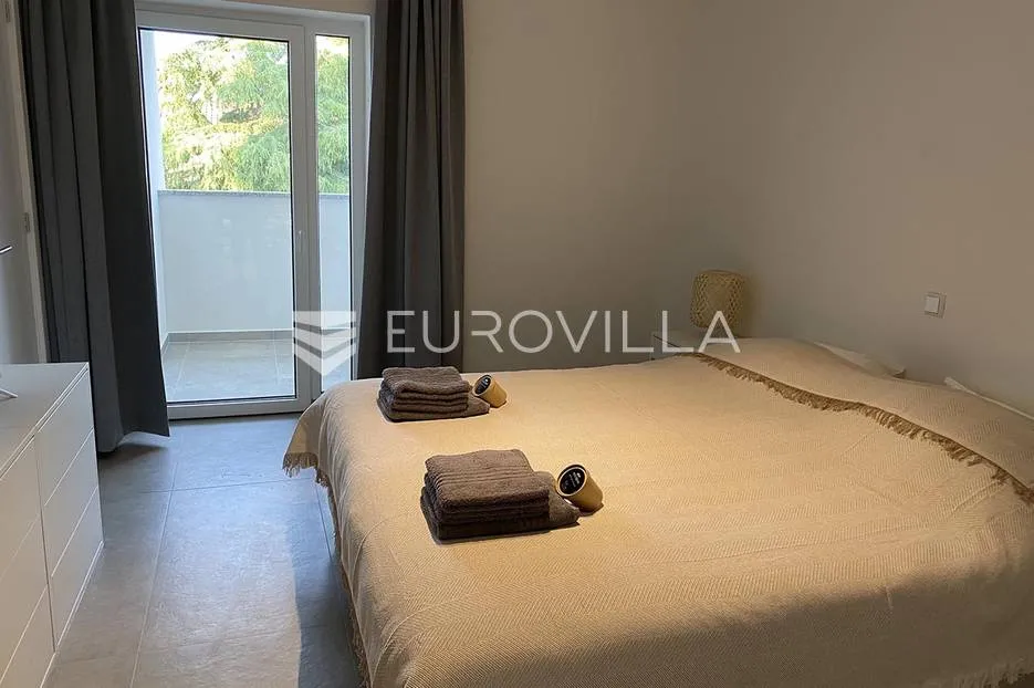 istra, premantura, kuća sa 3 luksuzna apartmana i pogledom na more, nkp 315 m2 - slika 26
