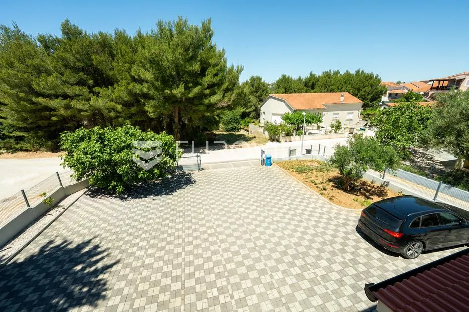 pakoštane, drage, kuća s tri stambene jedinice, 600 m od mora - slika 81