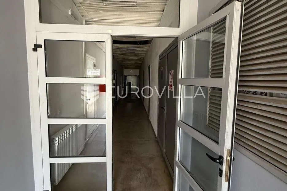 zadar, relja poslovno skladišni prostor korisnog volumena 163,95 m2 na više razina - slika 4