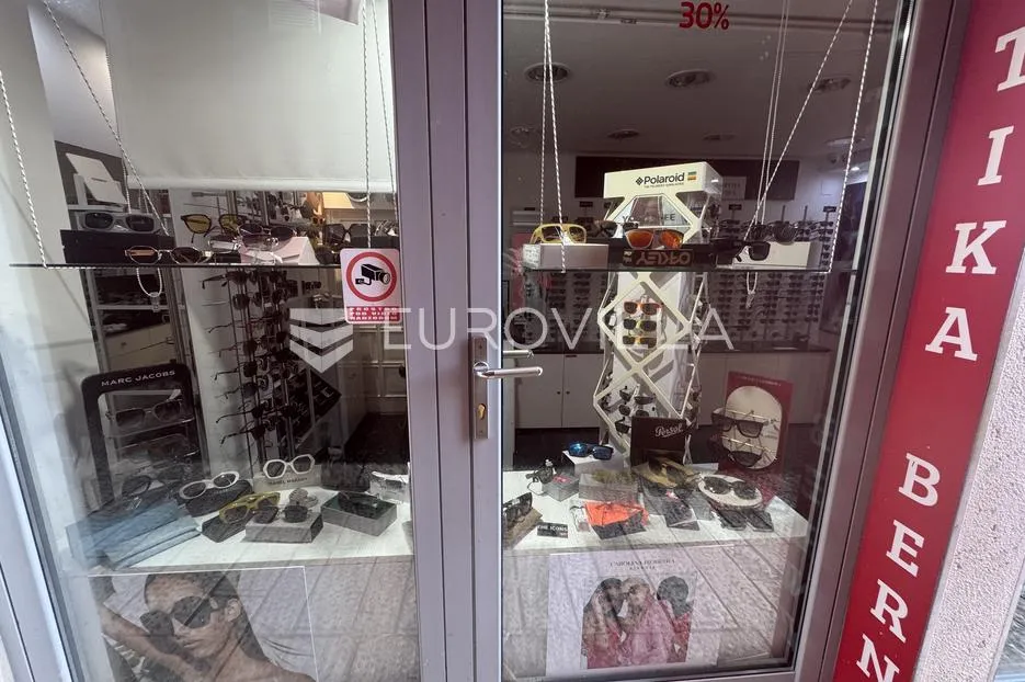istra, rovinj, poslovni prostor 15m2 nadomak rovinjske rive - slika 4