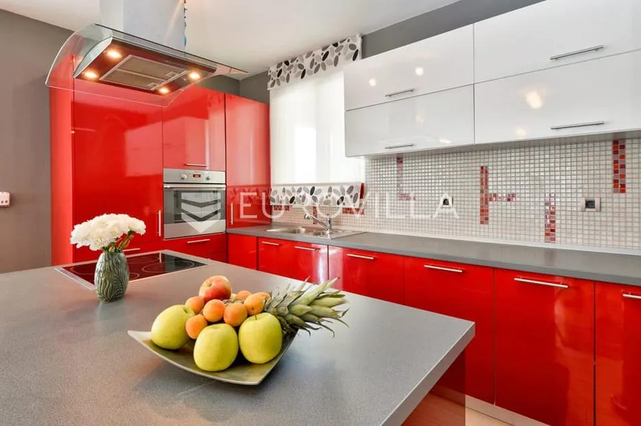 ivanić grad, caginec, kuća ukupne površine 233 m² s bazenom - slika 6