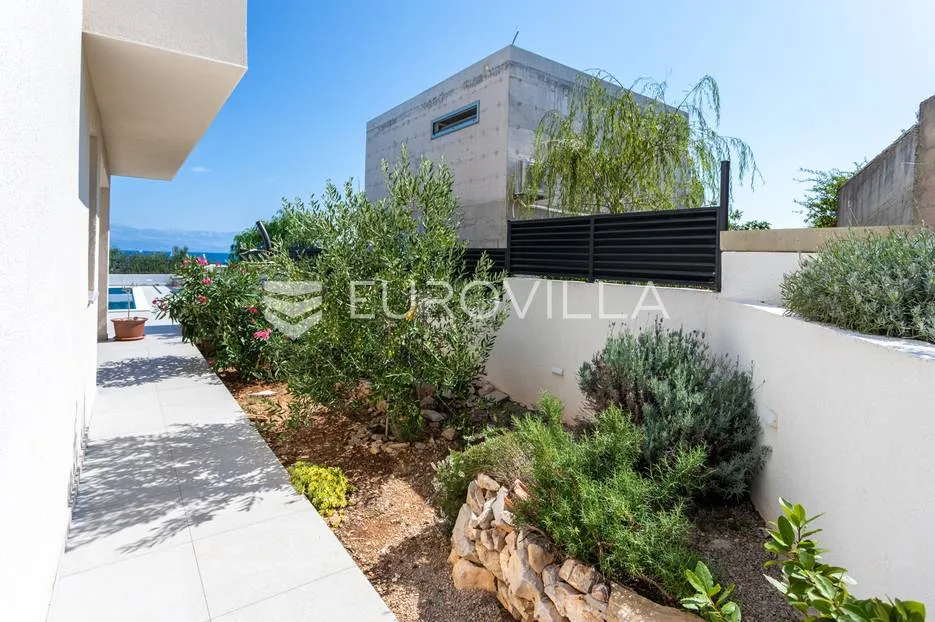 šolta, stomorska, vila s bazenom, 260 m² - slika 21
