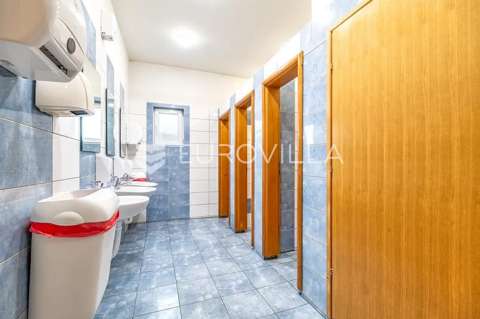 rugvica, poslovni kompleks površine 2.970 m² na zemljištu od 24.545 m² - slika 12