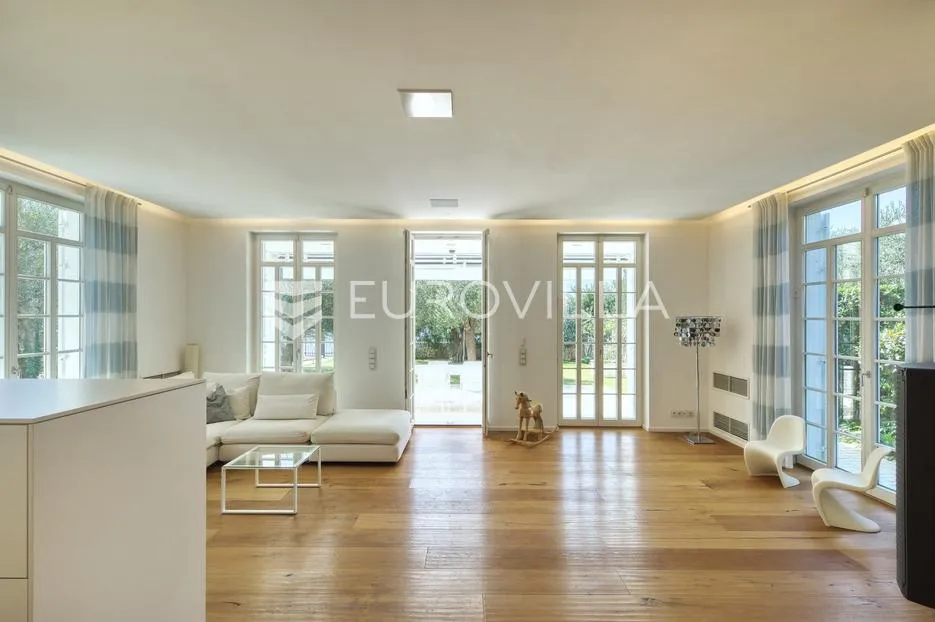 zadar, diklo, moderna i elegantna vila prvi red uz more - slika 12
