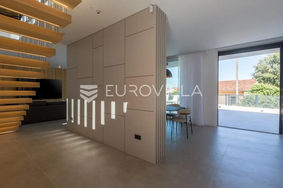 istra, rovinjsko selo, moderna novogradnja 222m2 s bazenom - slika 26