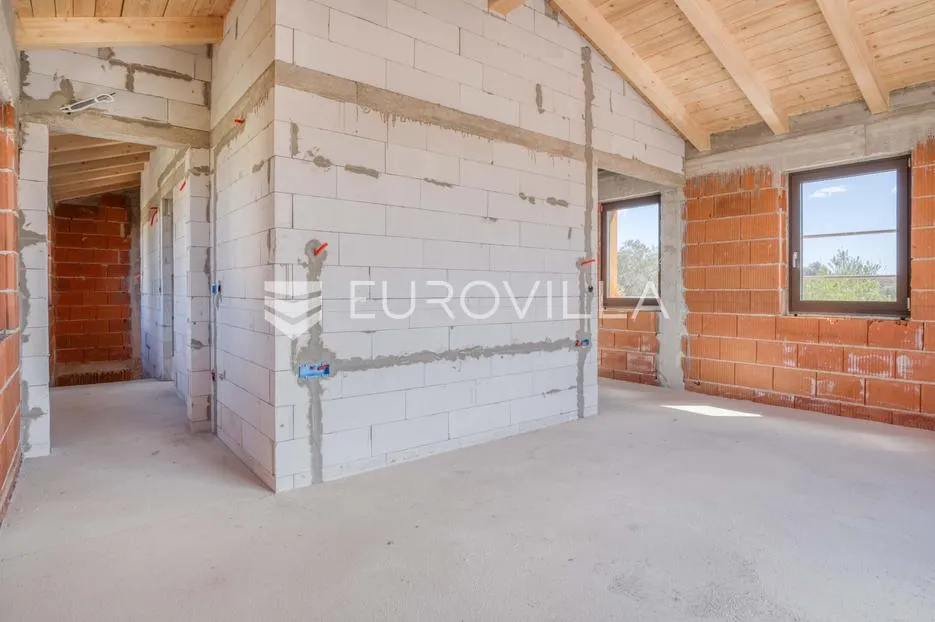 istra, okolica bala, kamena dizajnerska kuća 176 m² s bazenom - slika 18