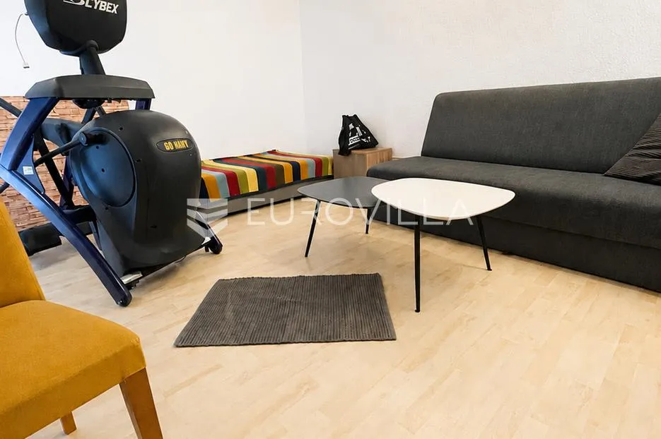 cres, martinšćica, samostojeća kuća 148 m², dva apartmana, samo 150 m od mora - slika 14