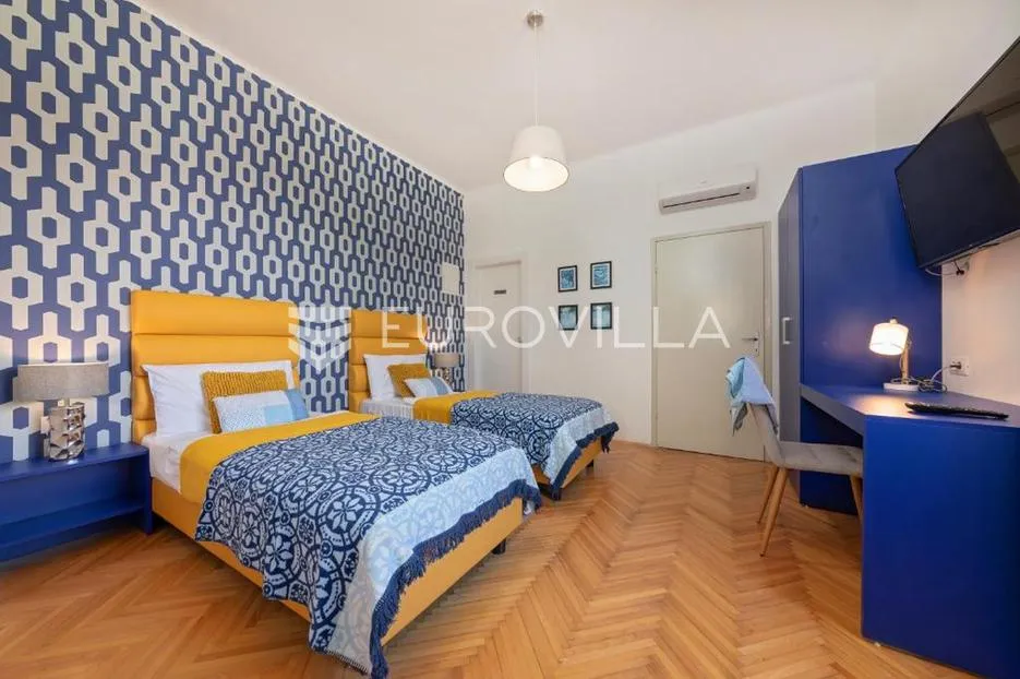 Istra, Pula, dva apartmana u centru, 58,91 m², blizu Arene, odlična investicija i turistički najam - Medulin