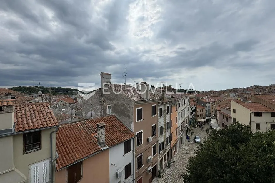 istra, rovinj, predivan stan u strogom centru grada - slika 18