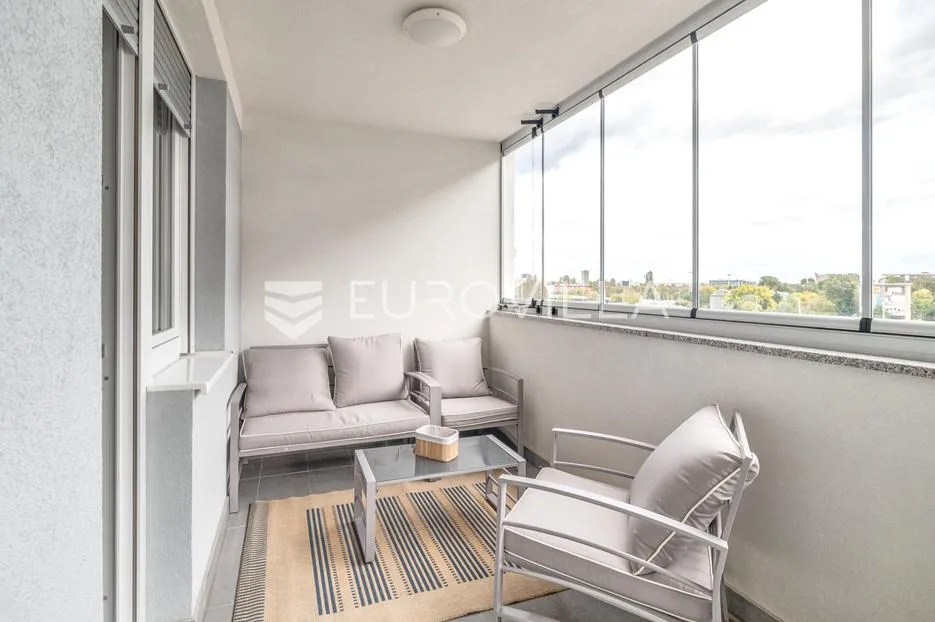 zagreb, savica, predivan trosoban stan površine 75 m² vanjsko parkirno mjesto - slika 10