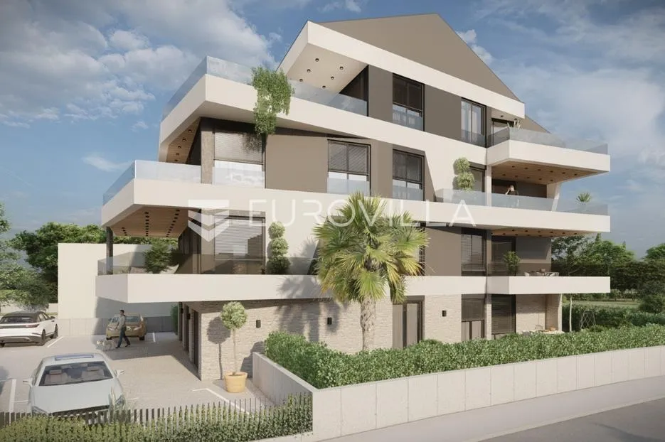 istra, rovinj, ekskluzivan penthouse s tri spavaće sobe s pogledom na more i garažom nkp 144m2 - slika 26