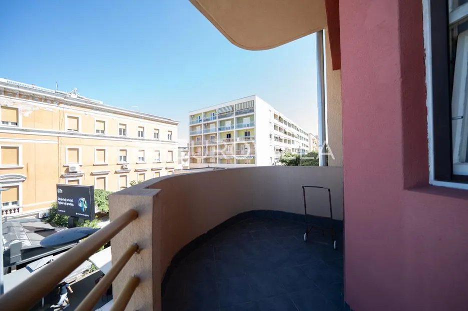 zadar, branimirova obala, trosoban stan s pogledom na more na izvrsnoj lokaciji - slika 5