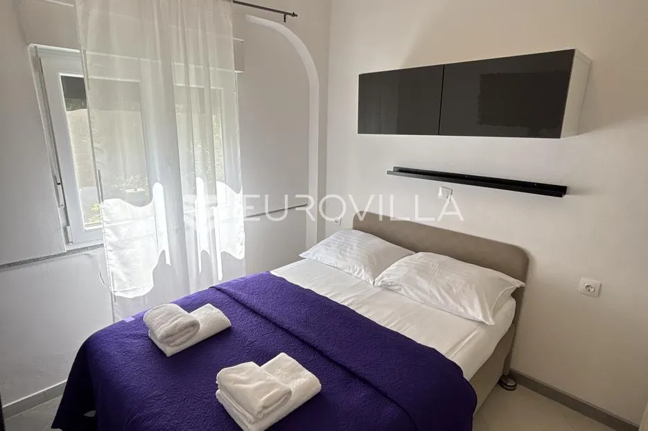 medulin, apartmanska kuća sa sedam stanova na mirnoj lokaciji - slika 16