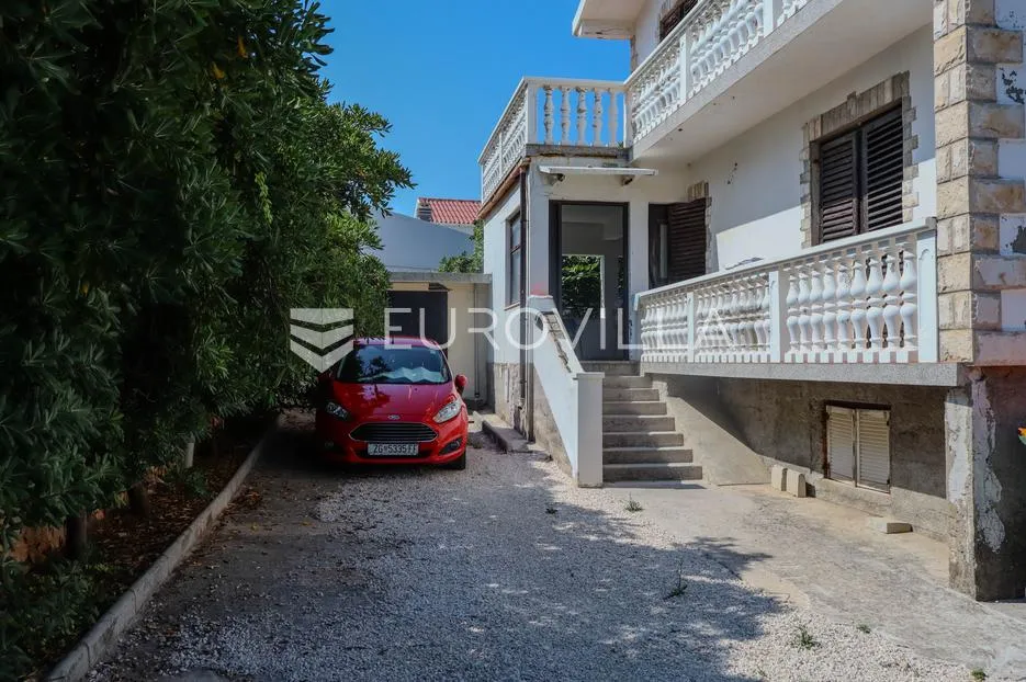 zadar, ražanac, kuća za renovaciju s pogledom na more i velebit - slika 4