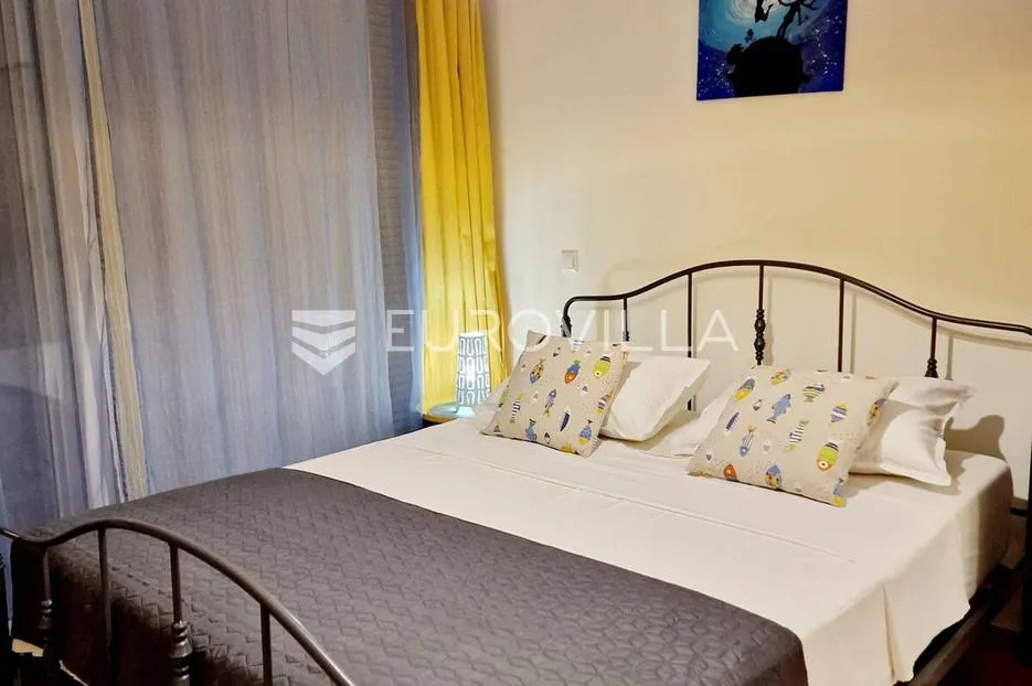 dugi rat, jesenice, studio apartman 20m od mora - slika 3