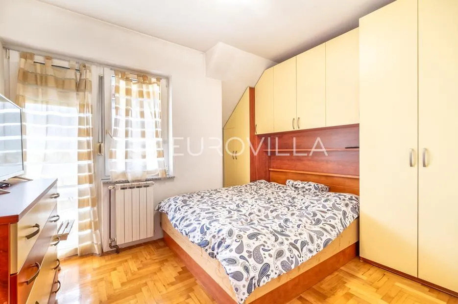 zagreb, gajnice dvoetažan četverosoban stan s garažom, 128 m² - slika 5