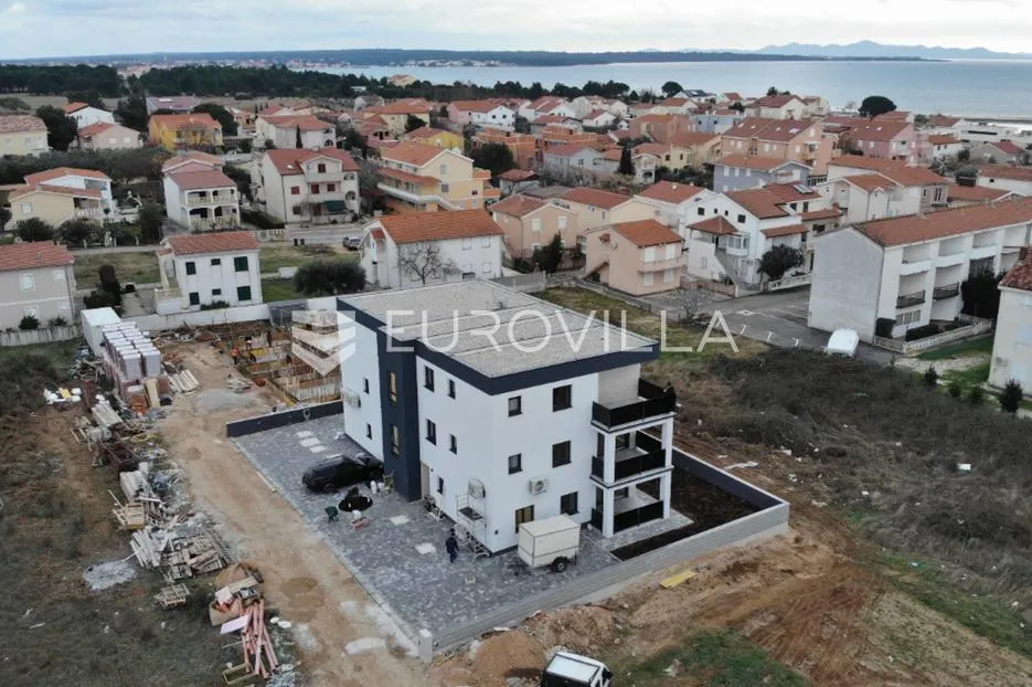 zadar, privlaka, luksuzno opremljen dvosoban stan 65,90 m² s vrtom - slika 12