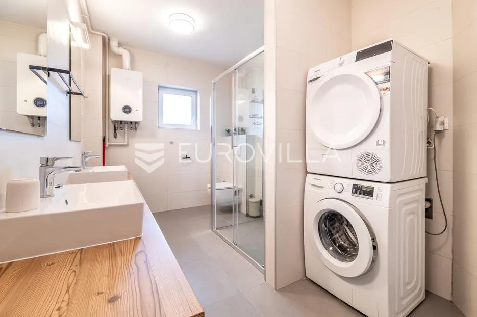 vrbani, novouređen dvosoban stan 65 m² - slika 5