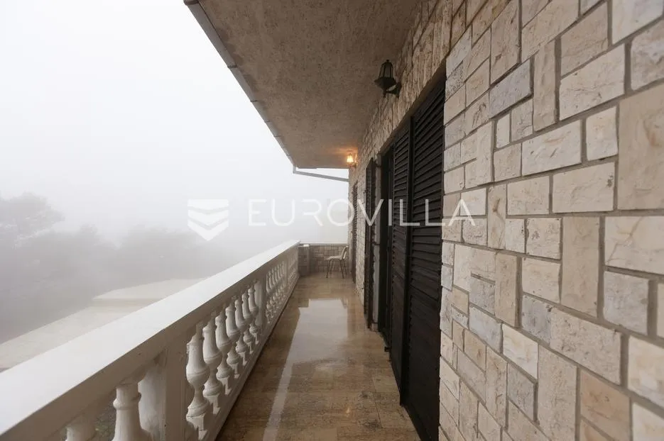 rijeka, hosti, južno orijentiran stan 120 m² potkrovlje 150 m², pogled na more - slika 15