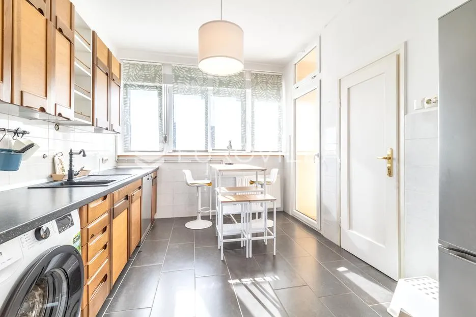 zagreb, martićeva, lijep trosoban stan, 95 m², dva balkona - slika 3