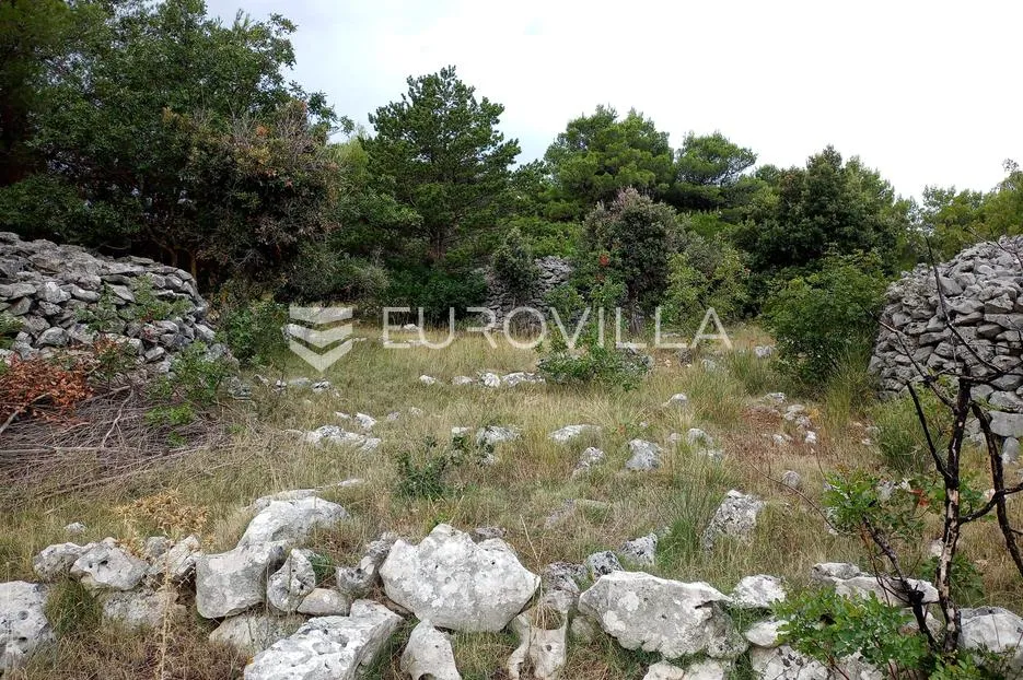 brač, donji humac, zemljište površine 10984 m² - slika 4