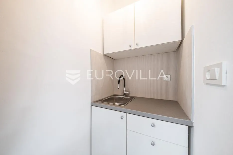 zagreb, trnje, novouređen poslovni prostor 150 m² - slika 7