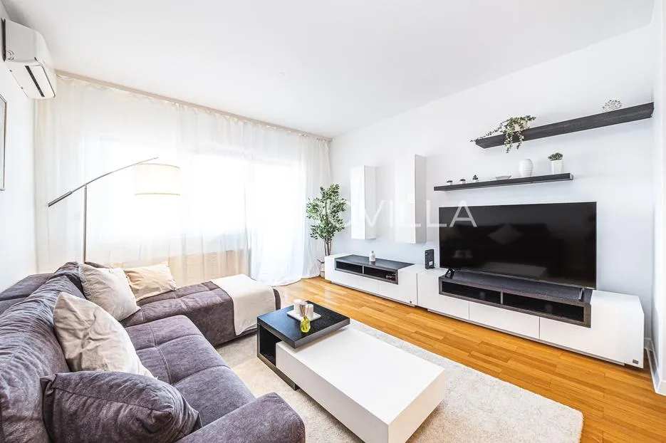 kvaternik plaza dvosoban penthouse s 2 garaže - slika 2