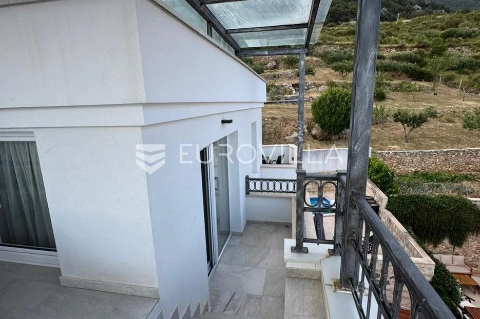 brač, bol, penthouse na atraktivnoj lokaciji - slika 26