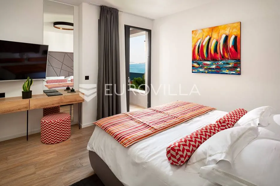 trogir - marina, luksuzna vila s unutarnjim bazenom - slika 37