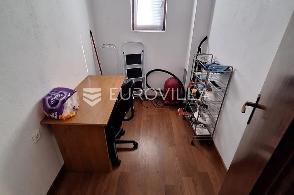 slunj, taborište, kuća 440 m², 3 stana, gospodarska zgrada, mirna lokacija - slika 16