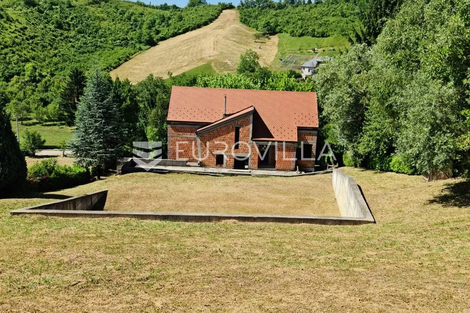 sveta nedelja, srebrnjak, roh bau vila nkp 400 m2 na zemljištu 4852 m2 - slika 5