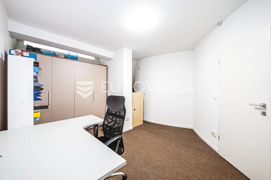 zagreb, trešnjevka, prekrasan dvosoban stan 80 m² - slika 13
