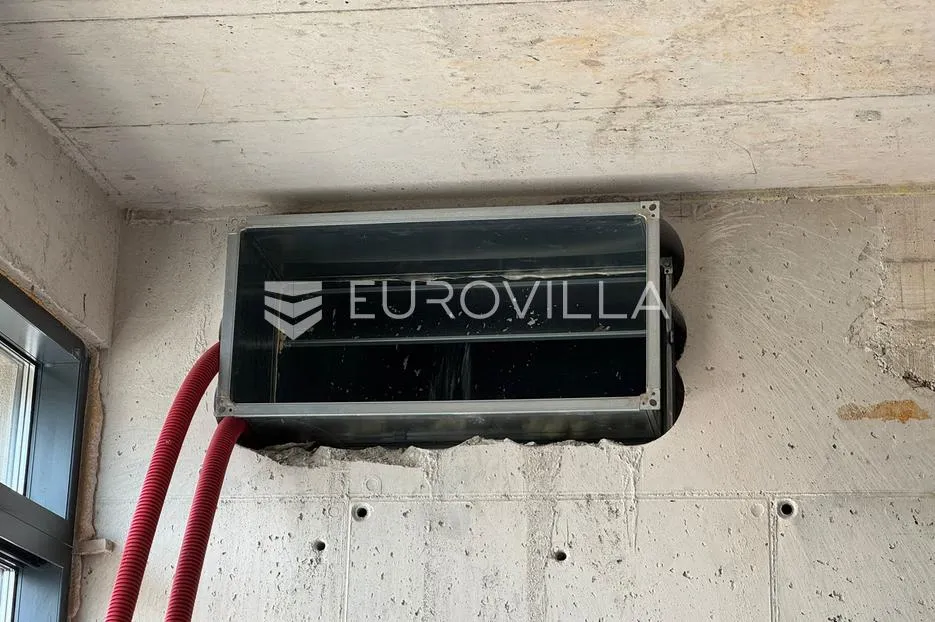 zagreb ilica atraktivan poslovni prostor, ulični lokal 215 m² terasa 95 m² 6 parkirnih mjesta - slika 21