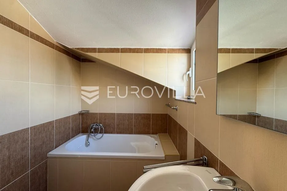 fažana, valbandon, raskošna vila s tri stambene jedinice, 360 m² - slika 29