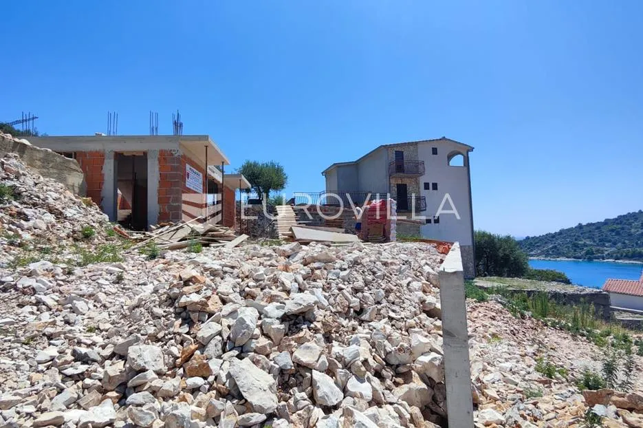 okolica trogira, sevid, vila s bazenom blizu mora - slika 8