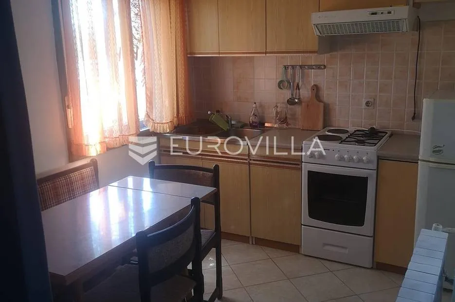 medulin, velika samostojeća kuća na okućnici od 550 m2 - slika 23