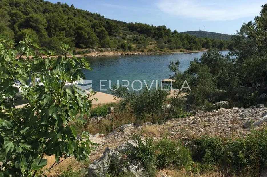 pirovac, jedinstveno građevinsko zemljište, prvi red do mora - slika 2